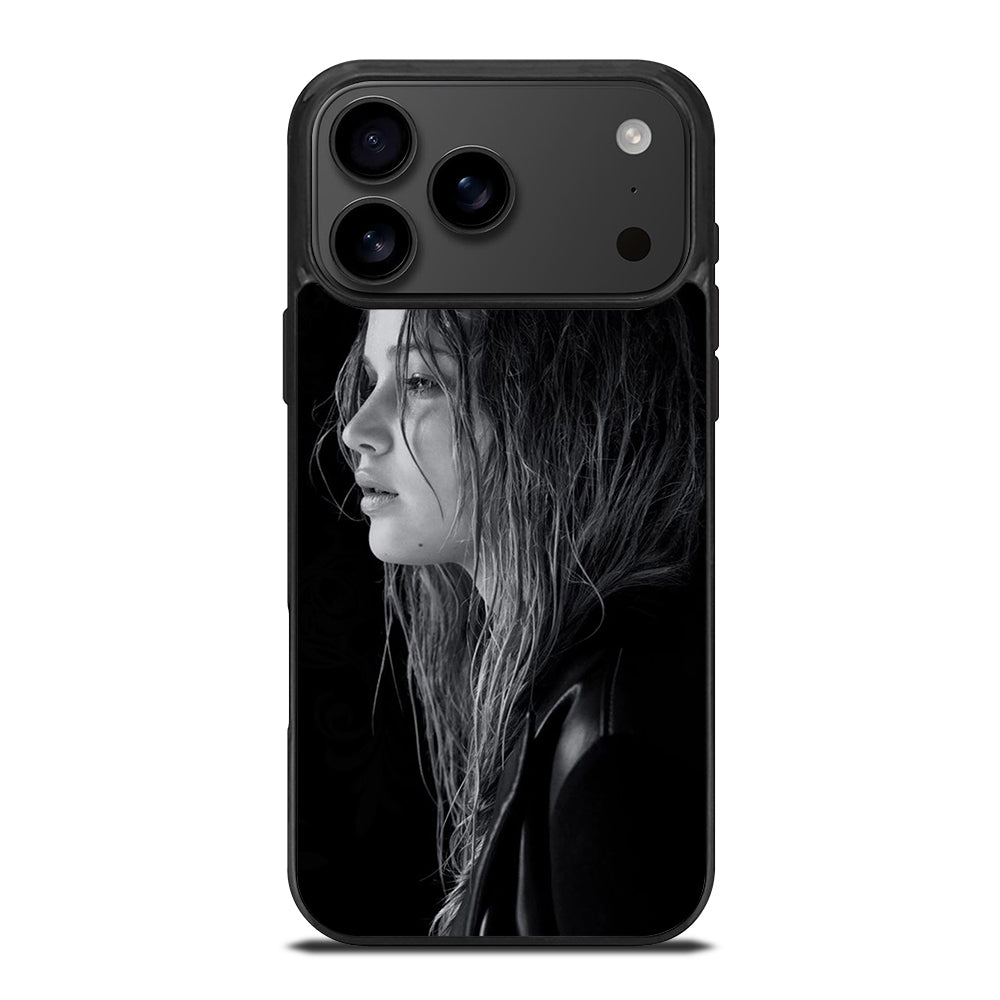 JENNIFER LAWRENCE POSE 3 iPhone 17 Pro Max Case Cover