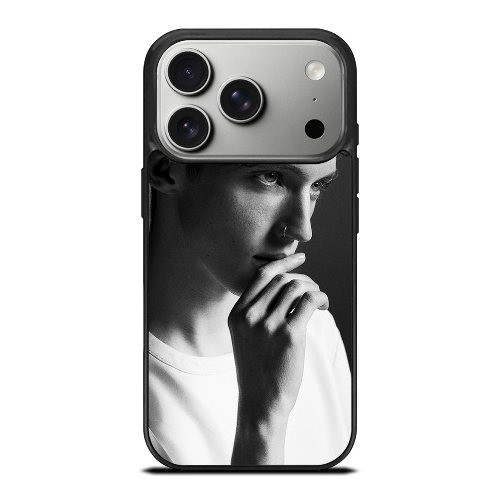 TROYE SIVAN POSE iPhone 17 Pro Case Cover
