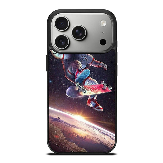 ASTRONAUT SKATEBOARDER ART 2 iPhone 17 Pro Case Cover