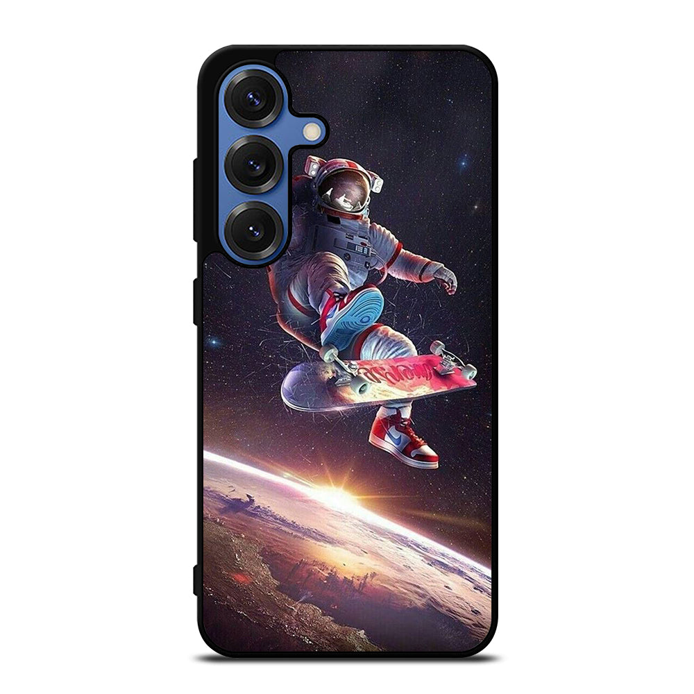 ASTRONAUT SKATEBOARDER ART 2 Samsung Galaxy S25 Case Cover