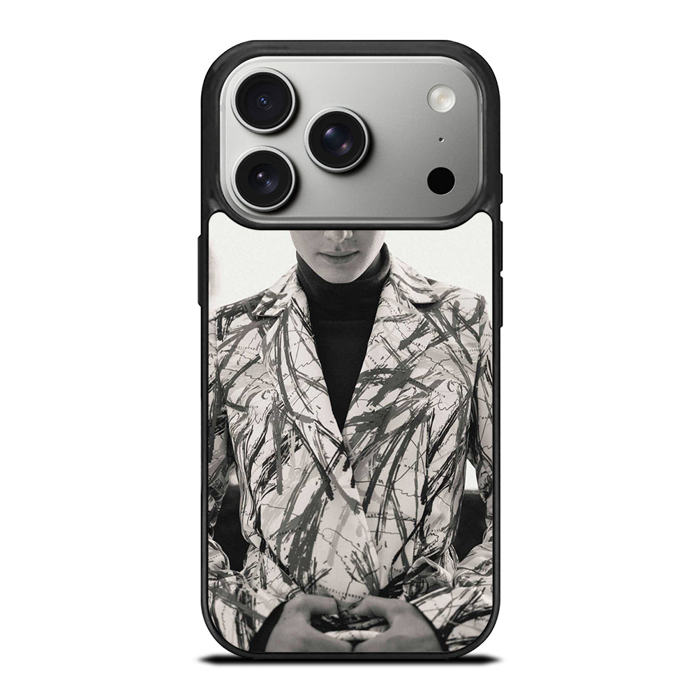 NOAH SCHNAPP 2 iPhone 17 Pro Case Cover