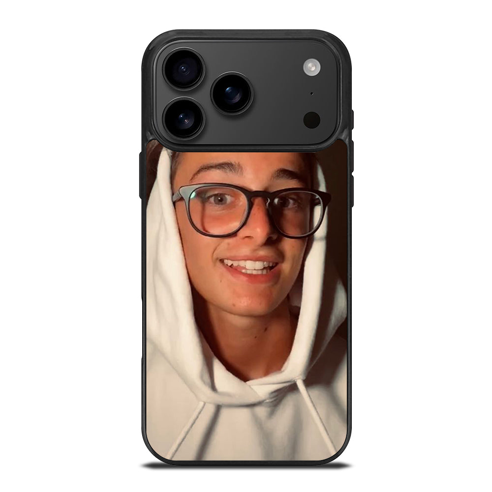 NOAH SCHNAPP FACE iPhone 17 Pro Max Case Cover