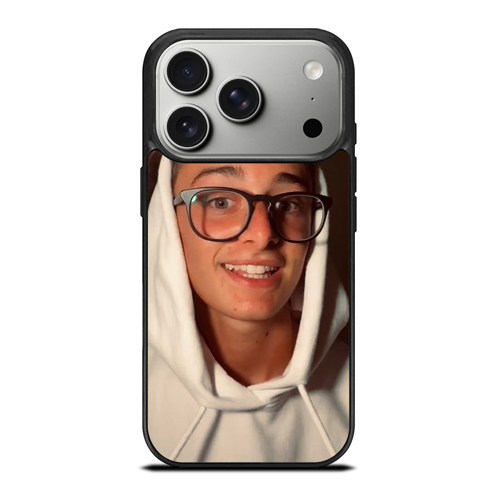 NOAH SCHNAPP FACE iPhone 17 Pro Case Cover