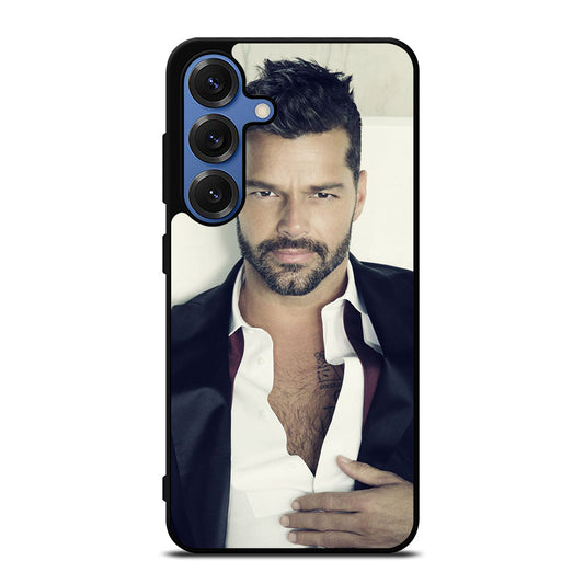 RICKY MARTIN POSE Samsung Galaxy S25 Case Cover