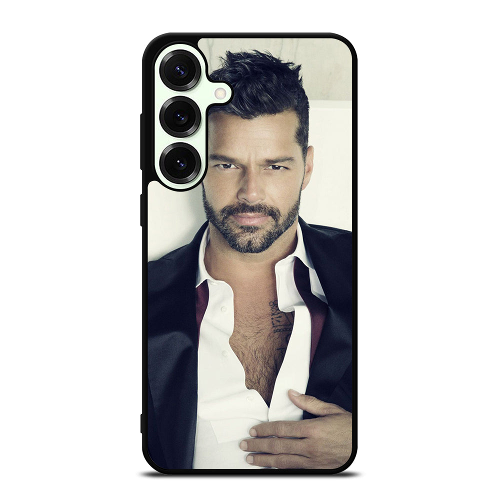 RICKY MARTIN POSE Samsung Galaxy S26 Plus Case Cover