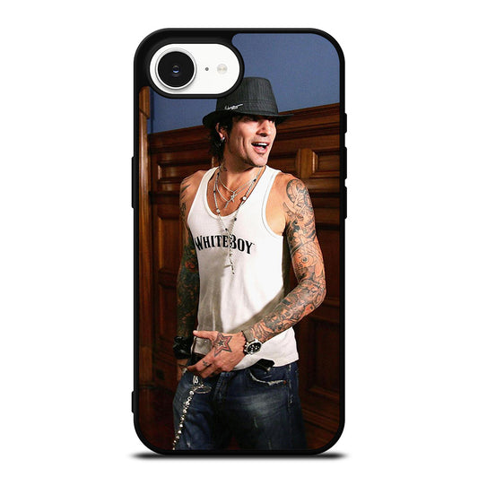 TOMMY LEE POSE iPhone 16e Case Cover