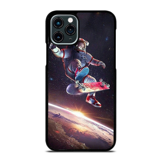 ASTRONAUT SKATEBOARDER ART 2 iPhone 11 Pro Case Cover