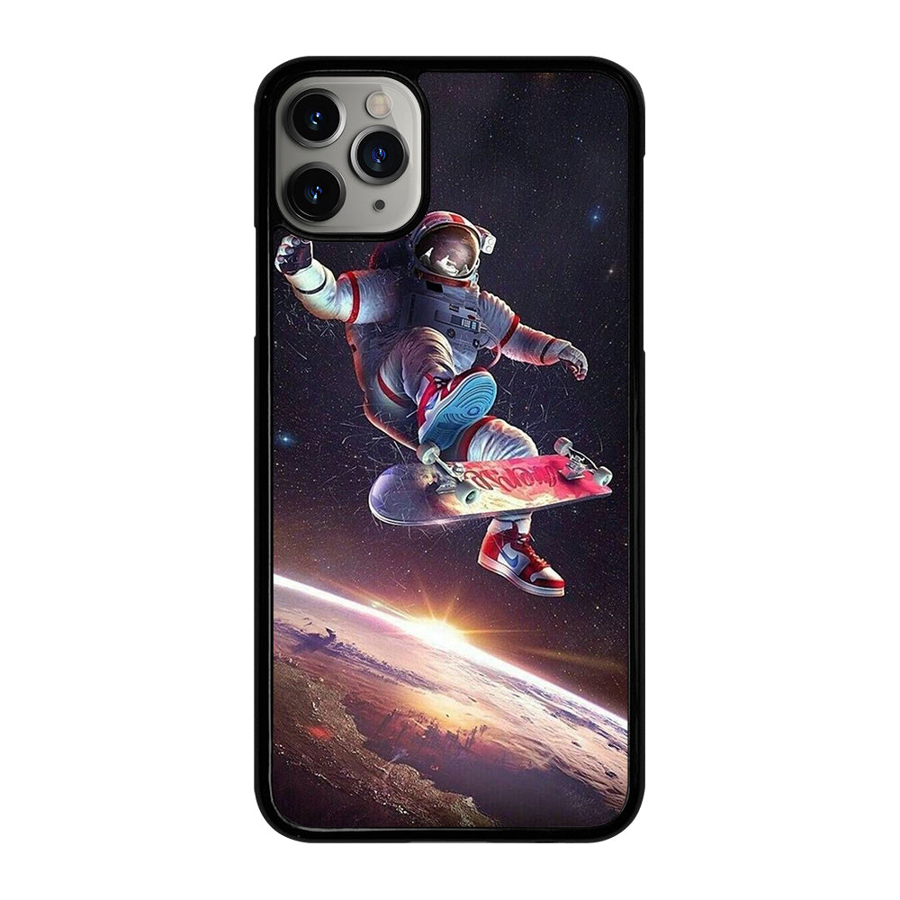 ASTRONAUT SKATEBOARDER ART 2 iPhone 11 Pro Max Case Cover