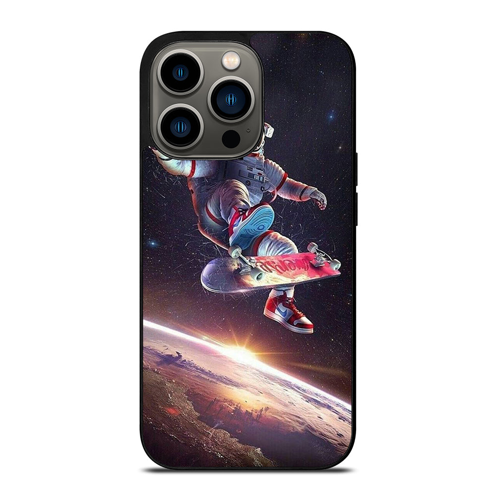 ASTRONAUT SKATEBOARDER ART 2 iPhone 13 Pro Case Cover