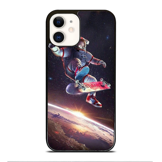 ASTRONAUT SKATEBOARDER ART 2 iPhone 12 Case Cover
