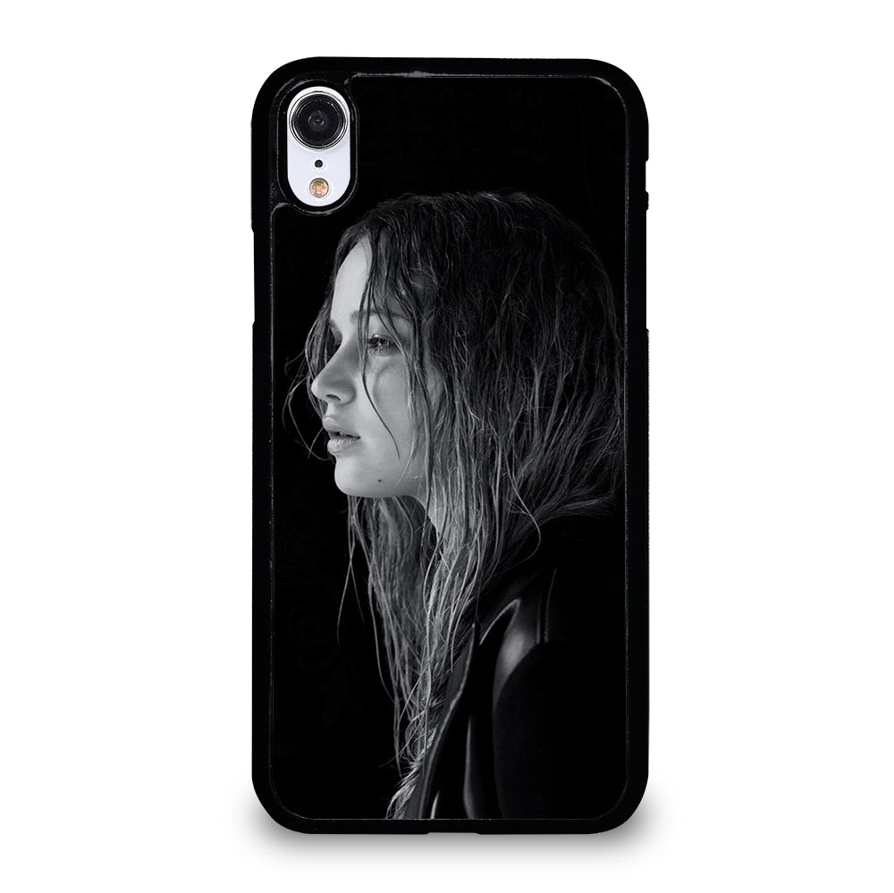 JENNIFER LAWRENCE POSE 3 iPhone XR Case Cover