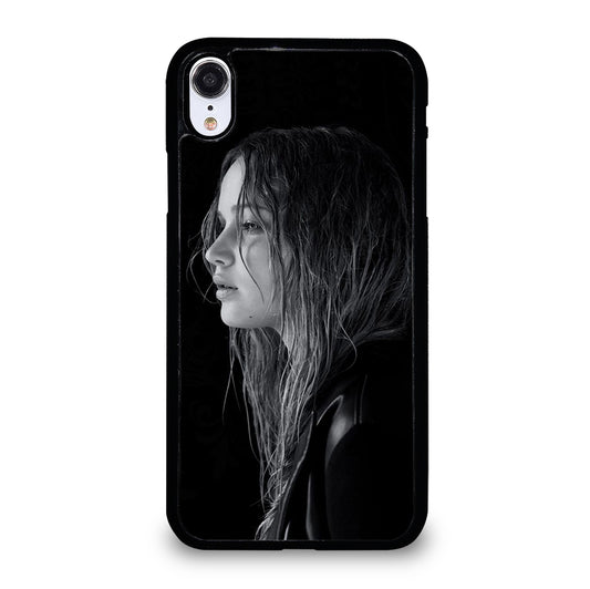 JENNIFER LAWRENCE POSE 3 iPhone XR Case Cover